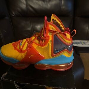 Nike Multicolor High-Top Sneakers